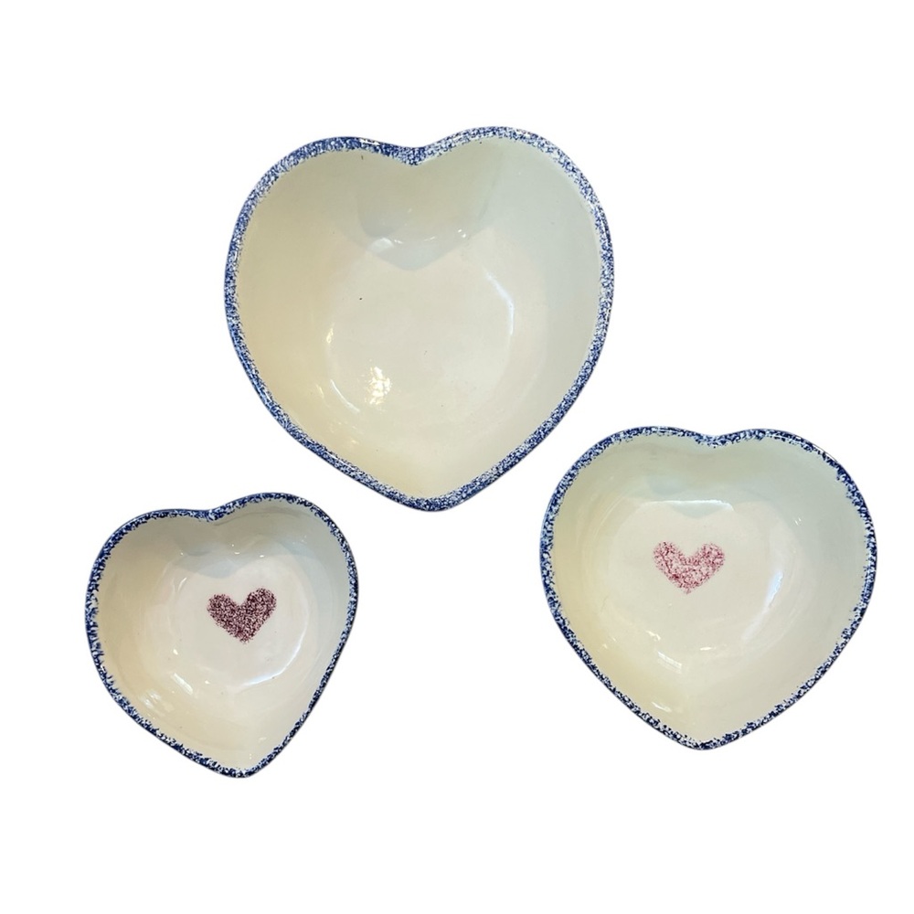 Vintage Heart-Shaped Ceramic Bowls Nesting Set of 3 Splatter Sponge